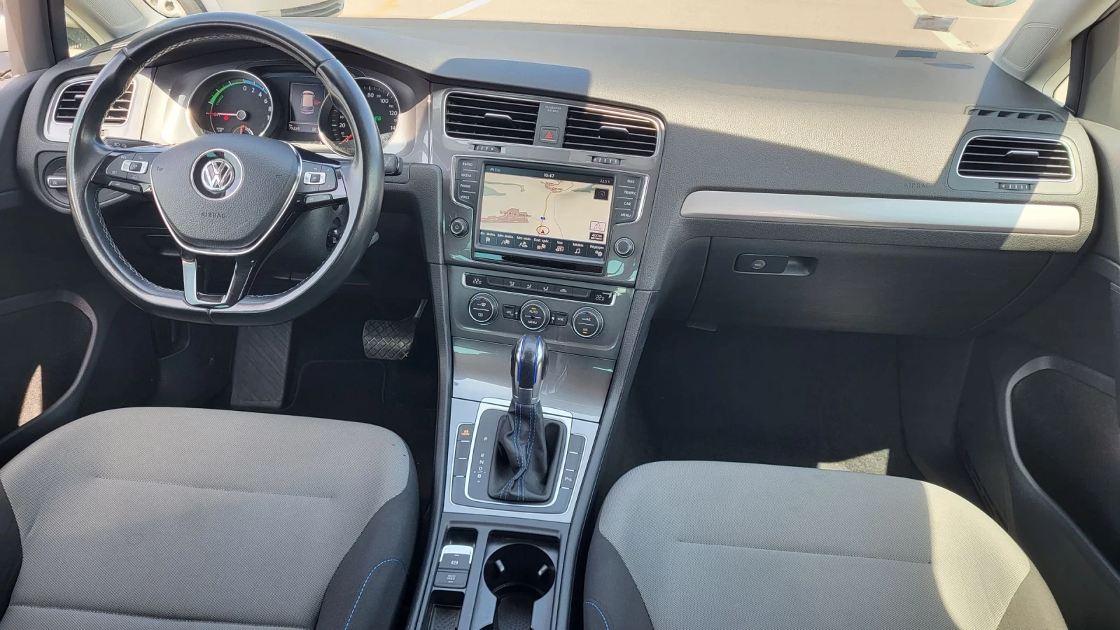 VW Golf E-GOLF 24KW, снимка 9 - Автомобили и джипове - 54736399