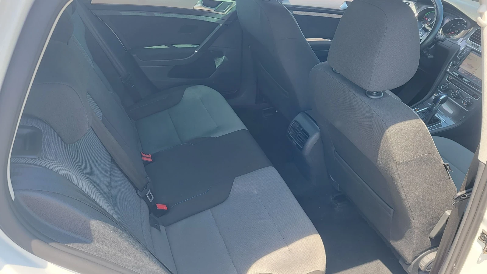 VW Golf E-GOLF 24KW, снимка 8 - Автомобили и джипове - 54736399