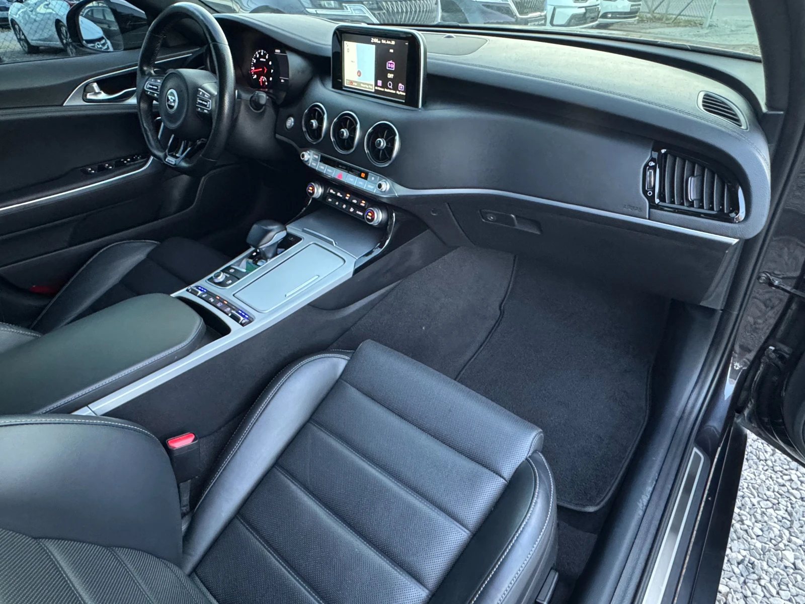 Kia Stinger 3.3 Turbo AWD ! GT !, снимка 11 - Автомобили и джипове - 55031429