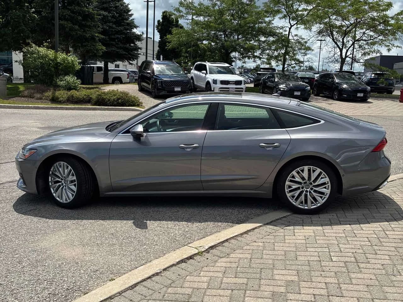 Audi A7 TECHNIK * ДИСТРОНИК* 360 КАМЕРА* ОБДУХВАНЕ* ПАНОРА, снимка 3 - Автомобили и джипове - 55218549