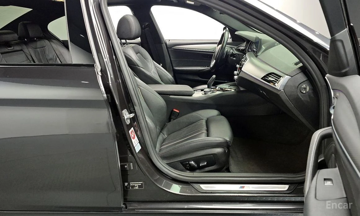 BMW 530, снимка 11 - Автомобили и джипове - 55401869
