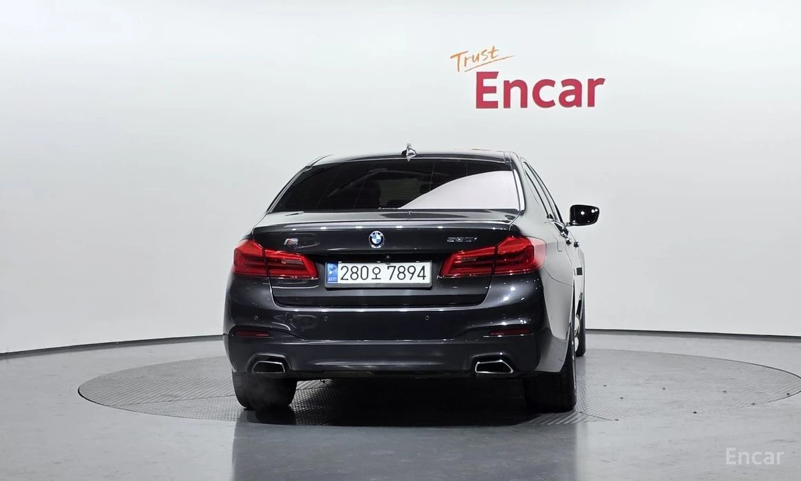BMW 530, снимка 4 - Автомобили и джипове - 55401869