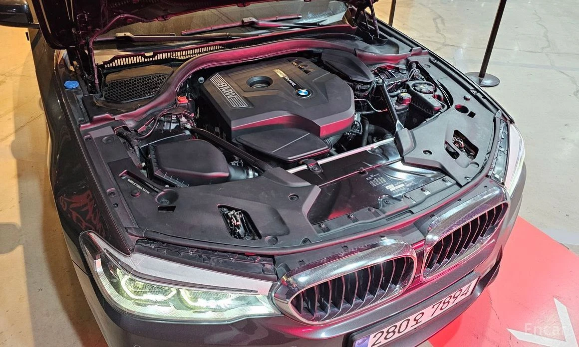 BMW 530, снимка 6 - Автомобили и джипове - 55401869