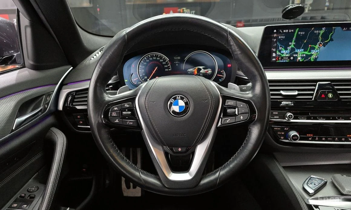 BMW 530, снимка 13 - Автомобили и джипове - 55401869