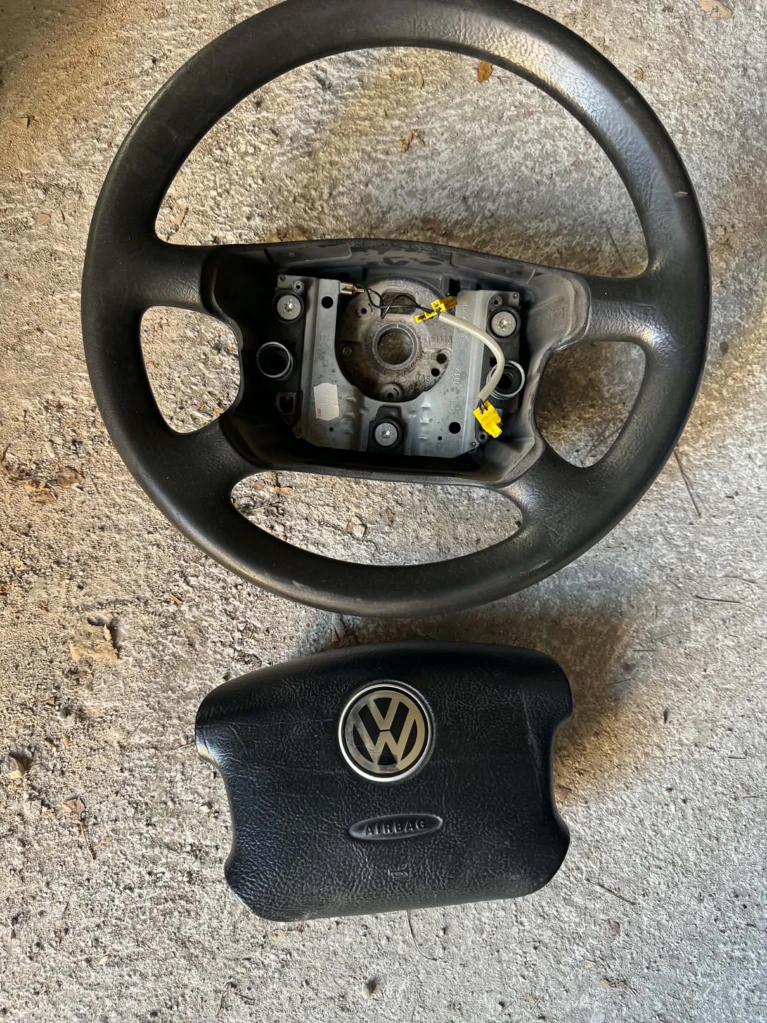 VW Bora 1.6i, снимка 6 - Автомобили и джипове - 55803383