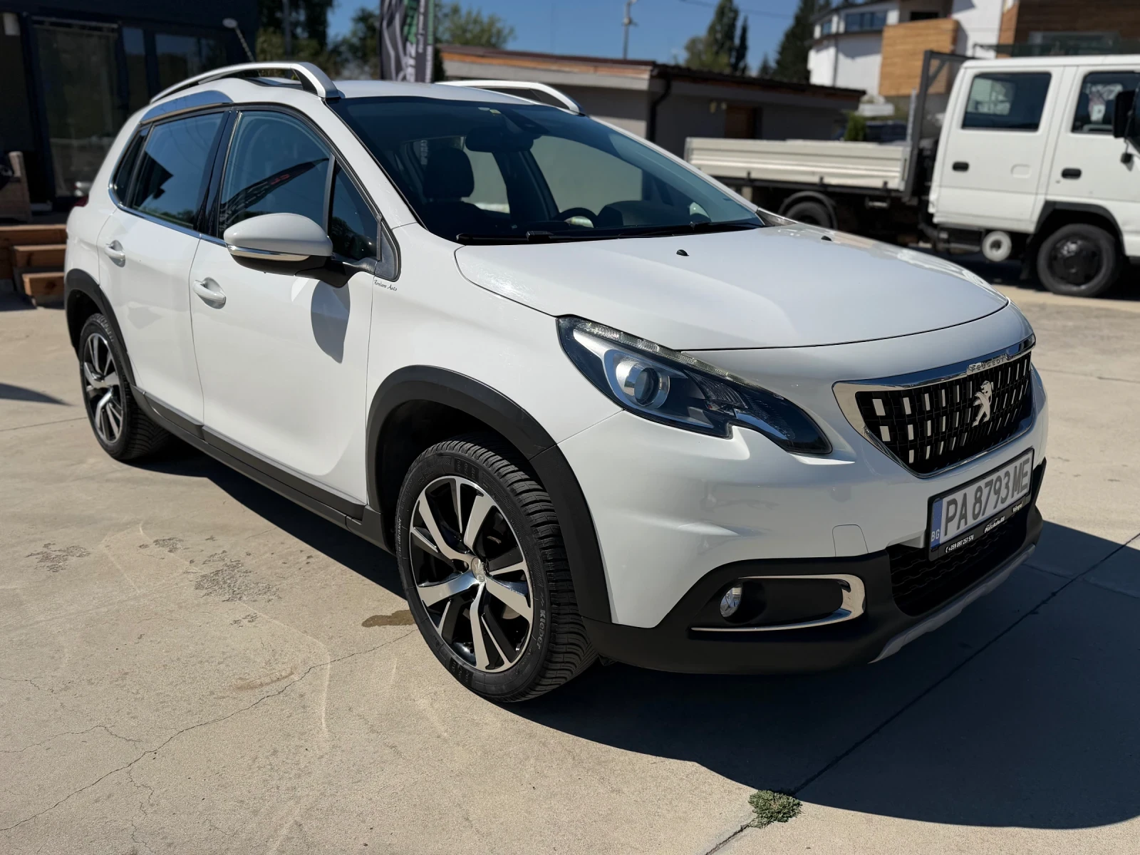Peugeot 2008 Benzin/112000km/Obslujena/Registraciq/Unikat, снимка 3 - Автомобили и джипове - 56119758