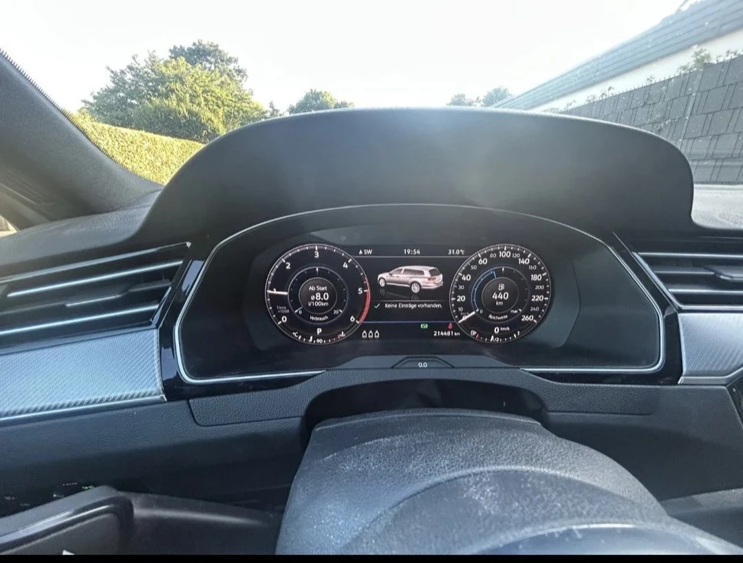 VW Passat 2.0tdi r line , снимка 11 - Автомобили и джипове - 56274376