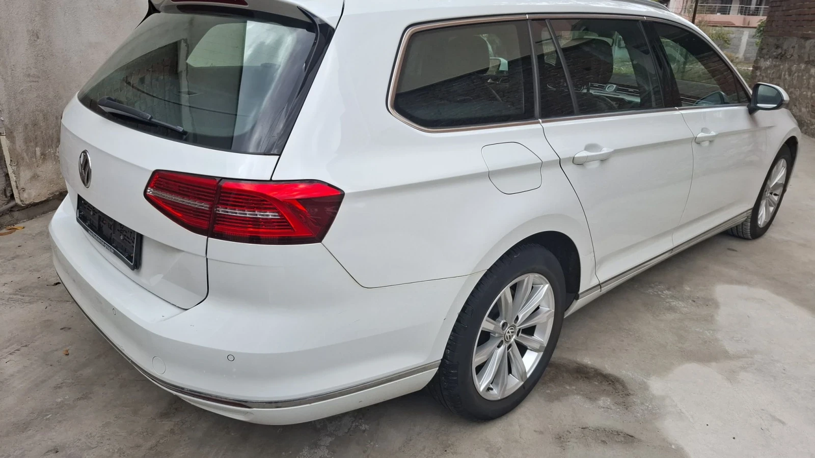 VW Passat 2.0tdi r line , снимка 17 - Автомобили и джипове - 56274376