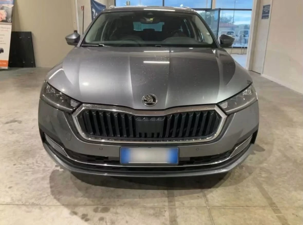 Skoda Octavia G-TEC Фабричен метан !! , снимка 2 - Автомобили и джипове - 56330716