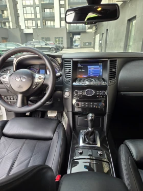 Infiniti QX70, снимка 9