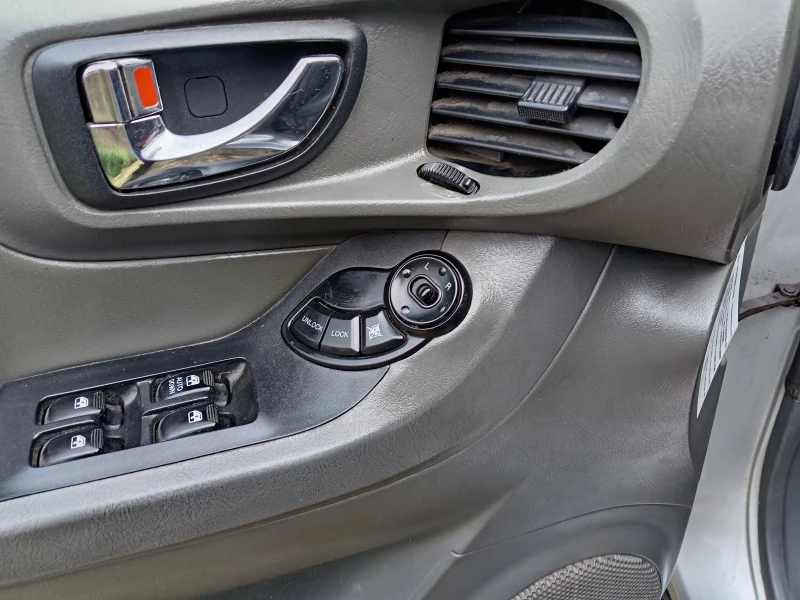 Hyundai Santa fe 2.0 дизел 4х4, снимка 10 - Автомобили и джипове - 52905877