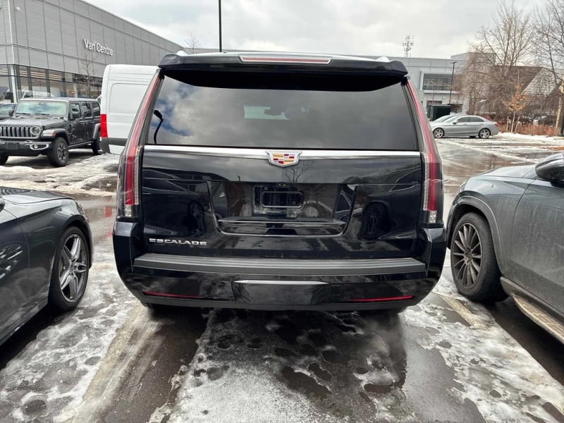 Cadillac Escalade * Premium Luxury * CARFAX * БЕЗ ПЪРВОНАЧАЛНА ВНОСК, снимка 5 - Автомобили и джипове - 52921882