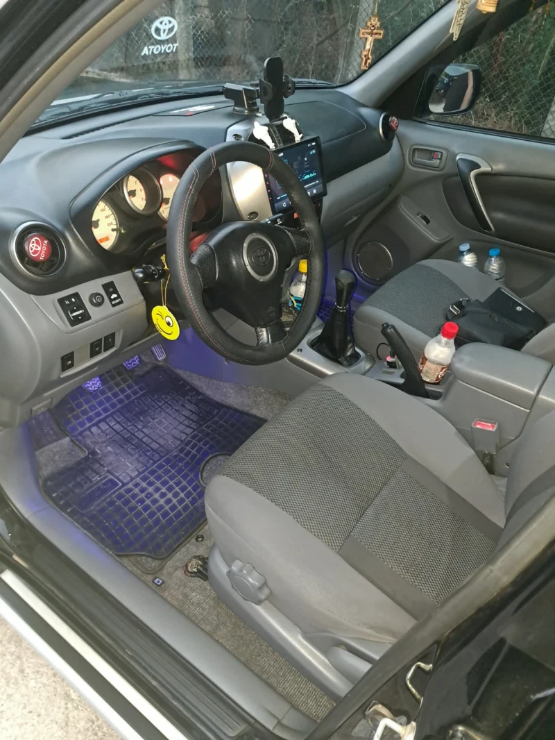 Toyota Rav4, снимка 6 - Автомобили и джипове - 53047622