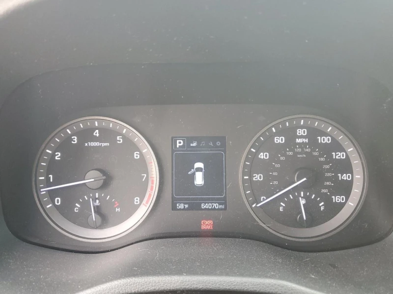 Hyundai Tucson SE* KOЖА* KAMERA* CARPLAY, снимка 9 - Автомобили и джипове - 53260003