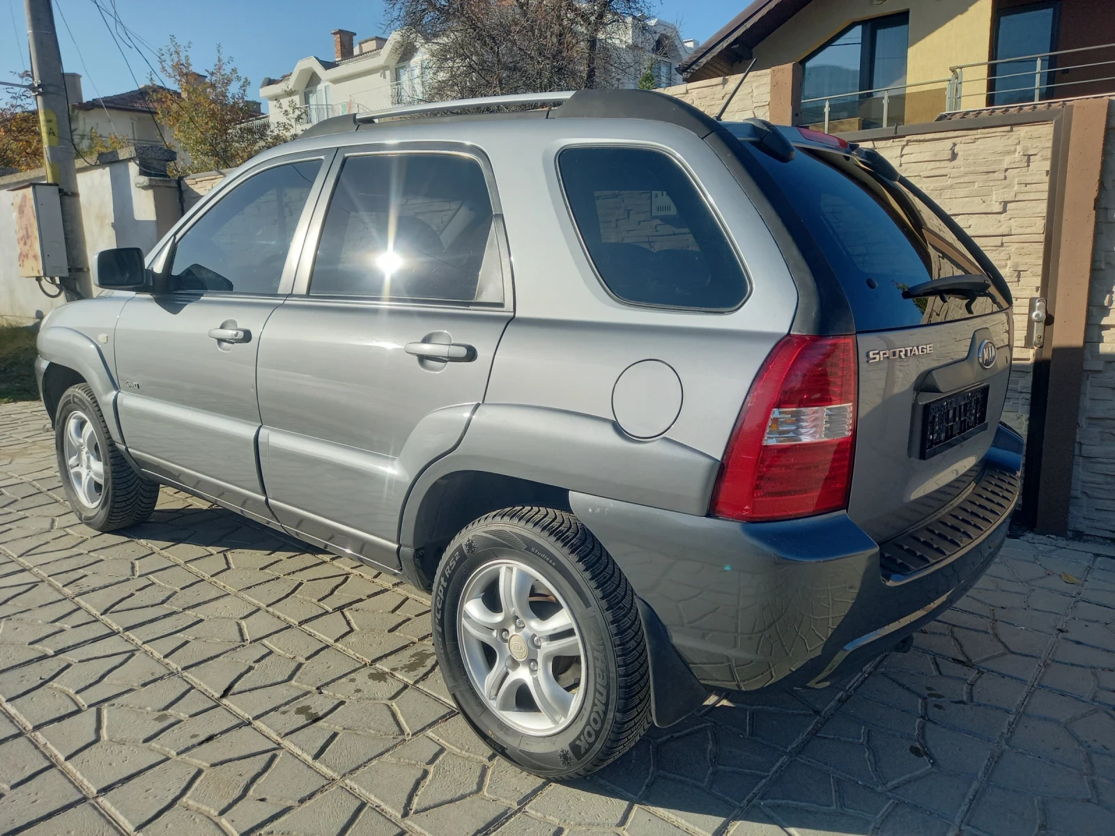 Kia Sportage 2.0i 4x4 - изображение 6