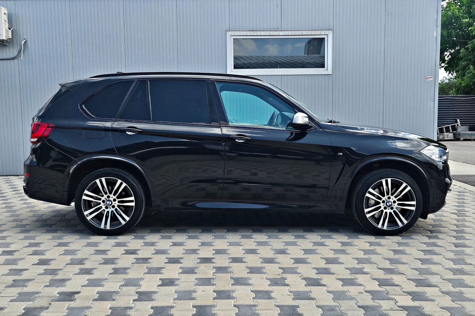 BMW X5 ! M50D/GERMANY/PANO/CAMERA/HARMAN/AMBIENT/ПОДГРЕВ/ - изображение 4