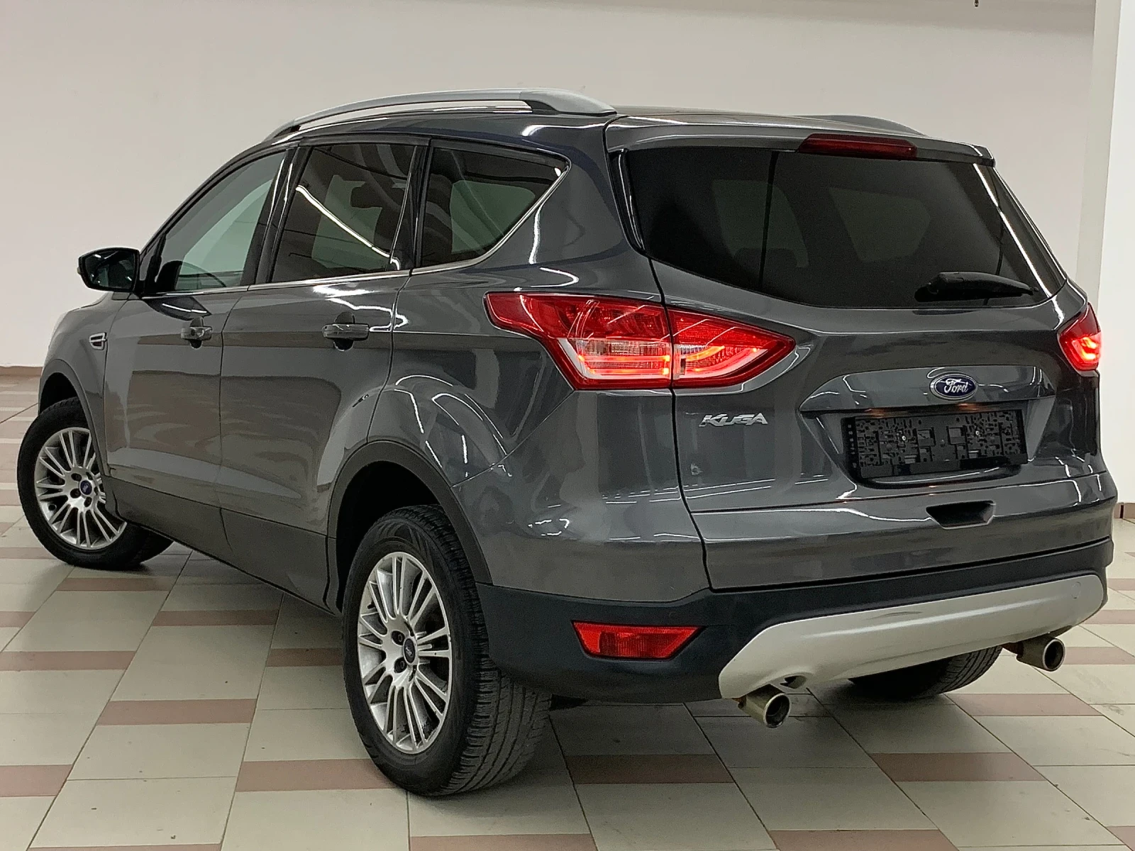 Ford Kuga 2.0TDCI Facelift 4х4 - изображение 4