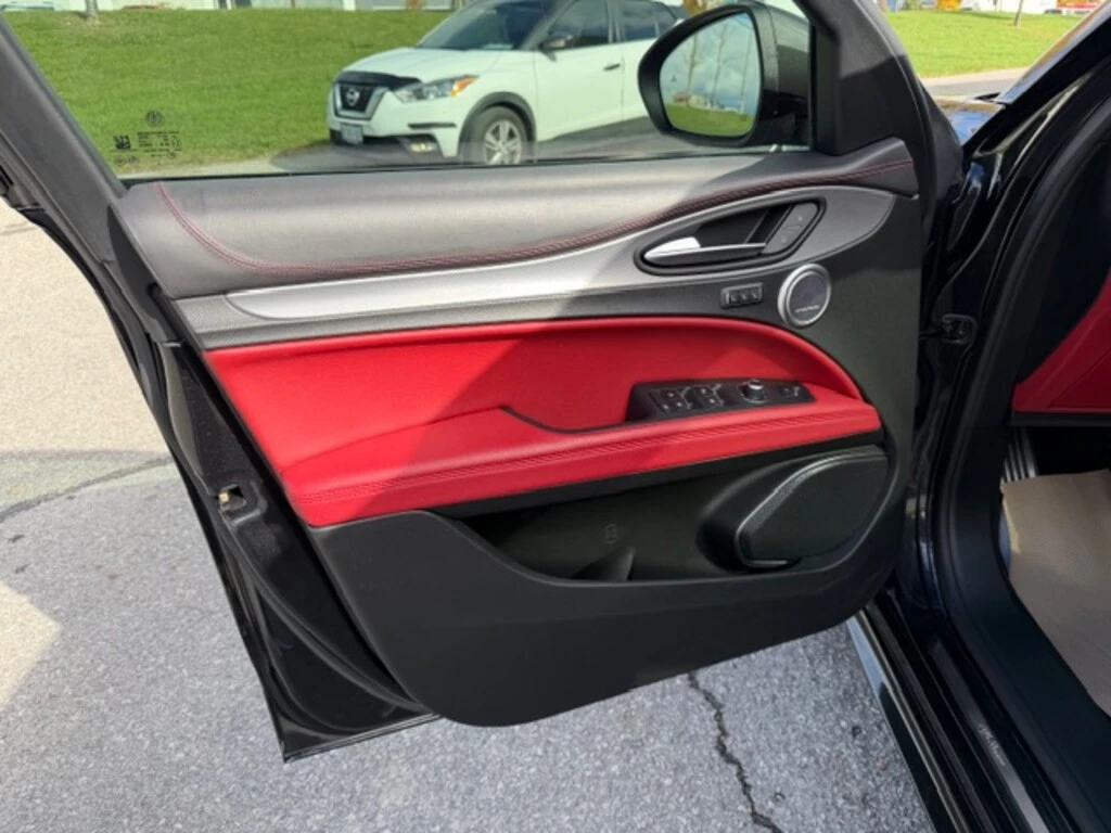 Alfa Romeo Stelvio Q4 Ti Sport HARMAN/KARDON/360/ПОДГРЕВ/1 СОБСТВЕНИК - изображение 7