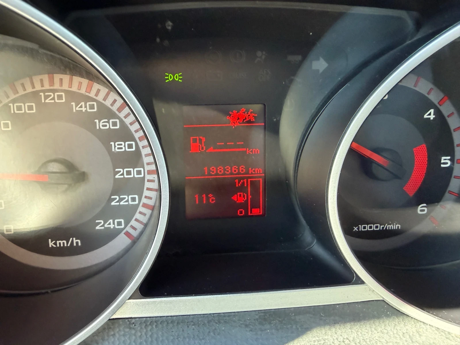 Peugeot 4007 2.2HDI* 4�4* 7������* ����� ������� * ������*  | Mobile.bg � ����������� 13