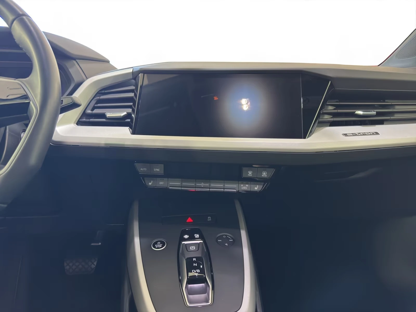 Audi Q4 45 E-TRON/265HP/QUATTRO/CAM/NAVI/160h, снимка 15 - Автомобили и джипове - 53815175