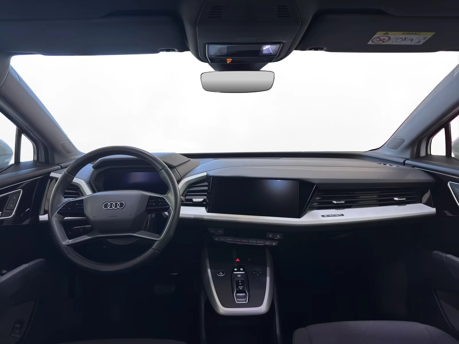 Audi Q4 45 E-TRON/265HP/QUATTRO/CAM/NAVI/160h, снимка 11 - Автомобили и джипове - 53815175