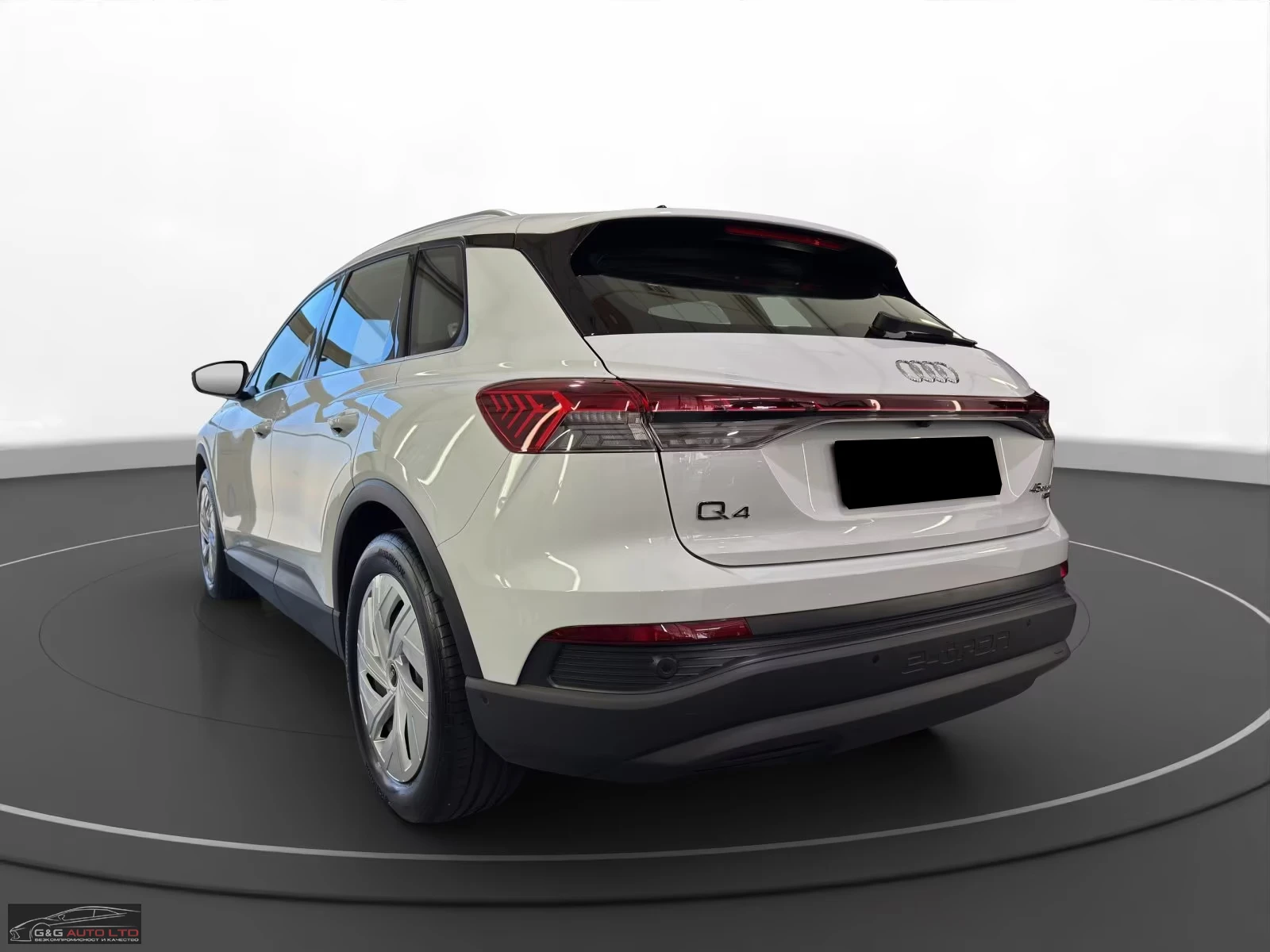 Audi Q4 45 E-TRON/265HP/QUATTRO/CAM/NAVI/160h, снимка 2 - Автомобили и джипове - 53815175