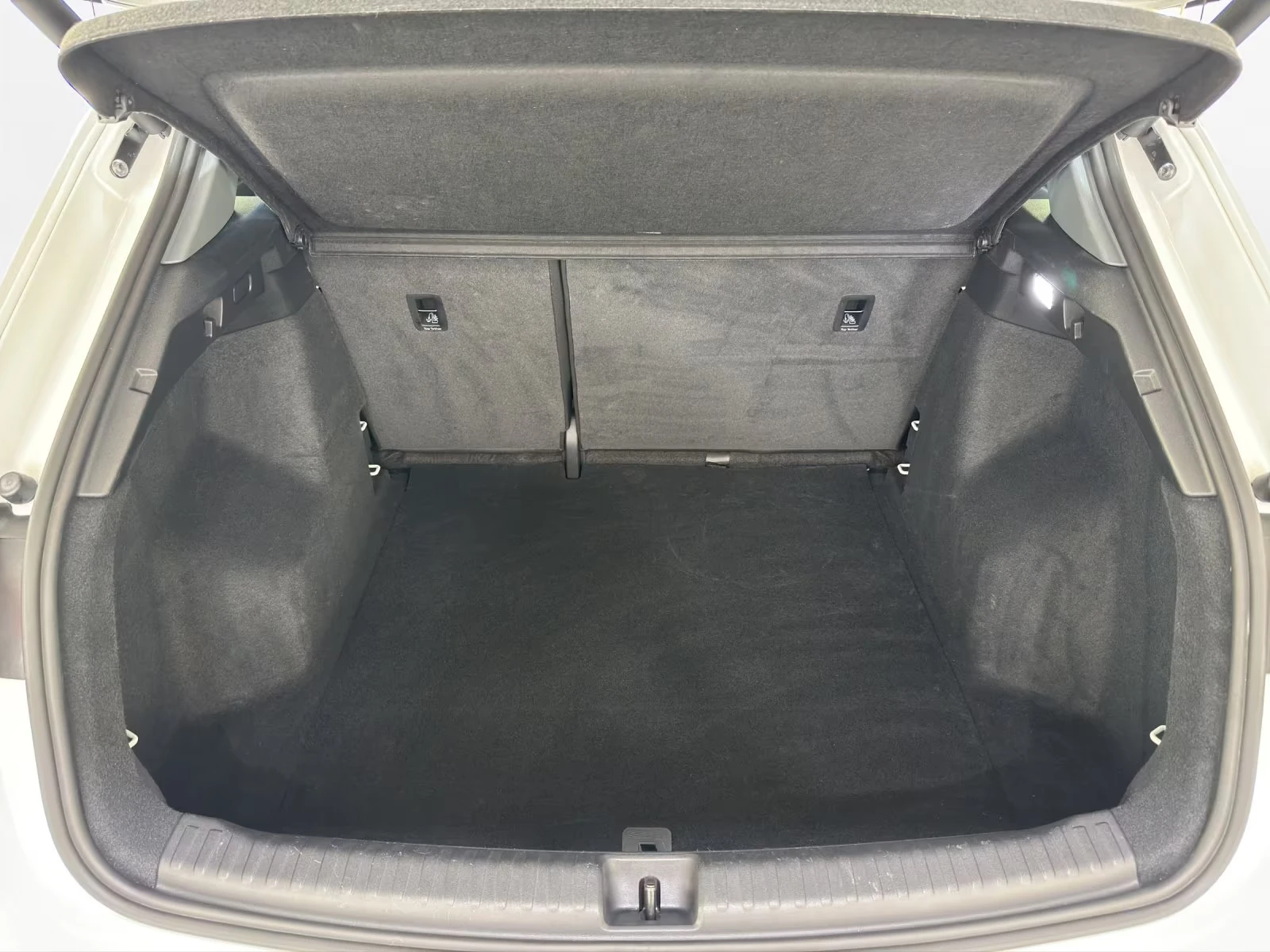 Audi Q4 45 E-TRON/265HP/QUATTRO/CAM/NAVI/160h, снимка 8 - Автомобили и джипове - 53815175