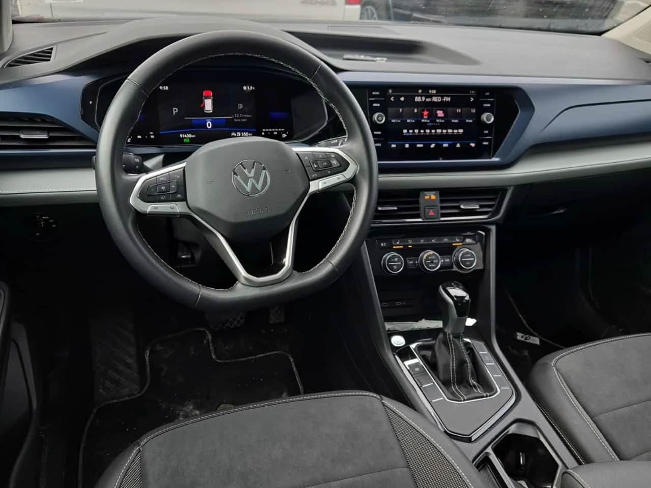 VW Taos * COMFORTLINE * ПОДГРЕВ* ПАНОРАМА* , снимка 11 - Автомобили и джипове - 54032456