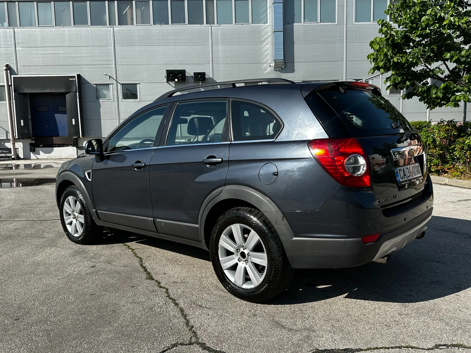 Chevrolet Captiva, снимка 3 - Автомобили и джипове - 54760136