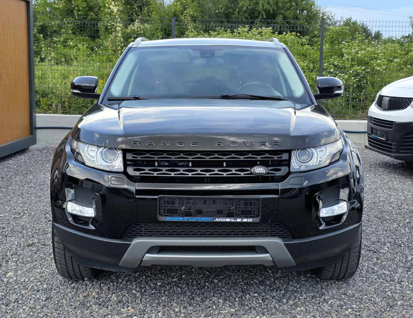 Land Rover Range Rover Evoque 2.2sd4/190k.c/AWD/Automatic, снимка 2 - Автомобили и джипове - 55217025