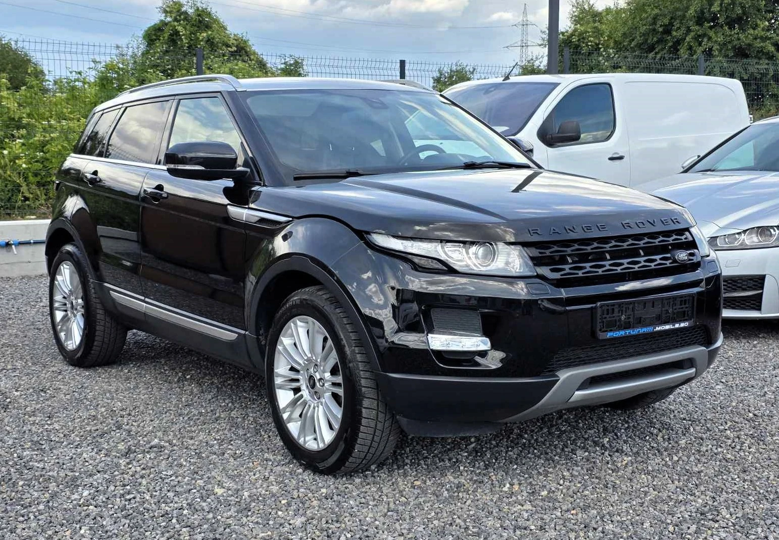 Land Rover Range Rover Evoque 2.2sd4/190k.c/AWD/Automatic, снимка 3 - Автомобили и джипове - 55217025