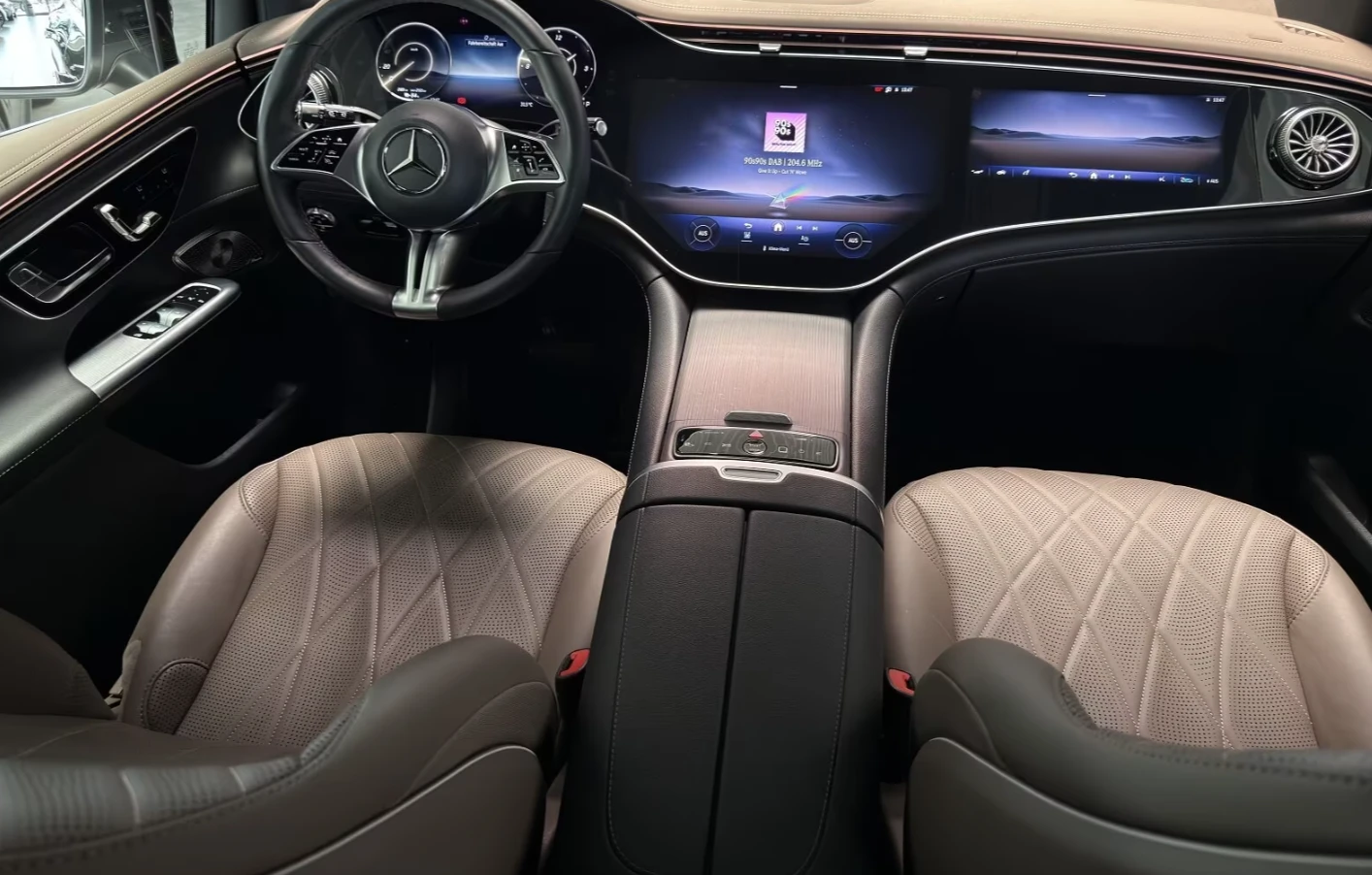 Mercedes-Benz EQE 350+ * AMG* H-SCREEN* PANO* ����������* 360* BURME | Mobile.bg � ����������� 4