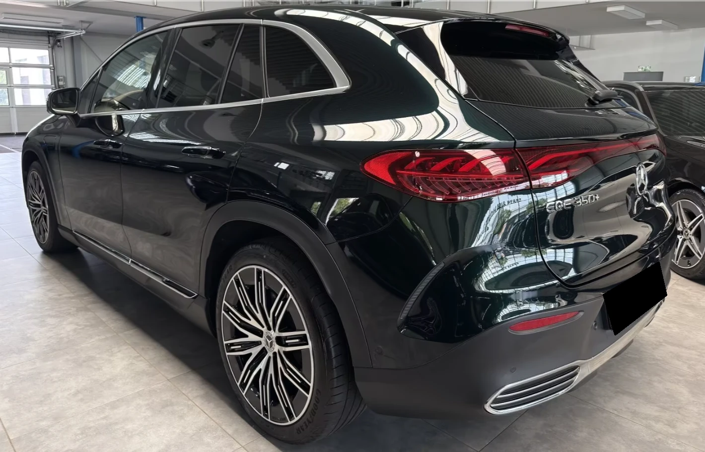 Mercedes-Benz EQE 350+ * AMG* H-SCREEN* PANO* ����������* 360* BURME | Mobile.bg � ����������� 2