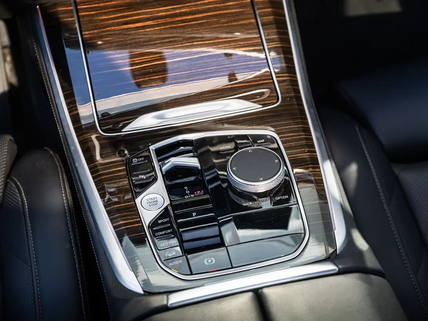 BMW X5 40i* HARMON* KARDON* ХЕДЪП* 360КАМЕРА* ПАНОРАМА* , снимка 10 - Автомобили и джипове - 55978389