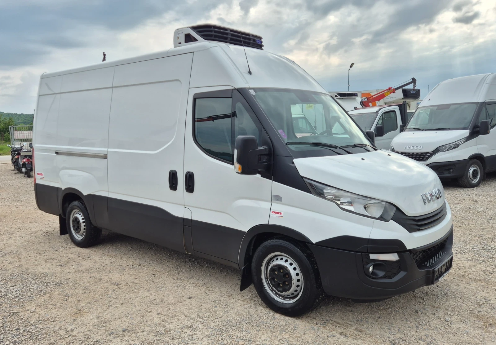 Iveco Daily 35s16* ХЛАДИЛЕН* HI-MATIC* КЛИМА* , снимка 3 - Бусове и автобуси - 54626536