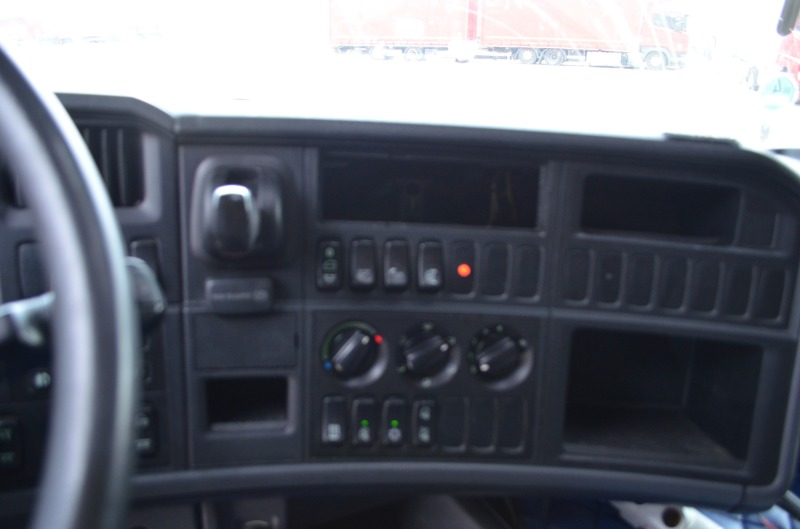 Scania R 440 Хенгер SCR EEV, снимка 13 - Камиони - 38793250