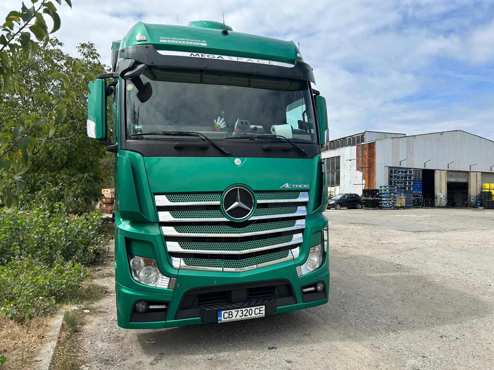 Mercedes-Benz Actros Мега, снимка 2 - Камиони - 56081304