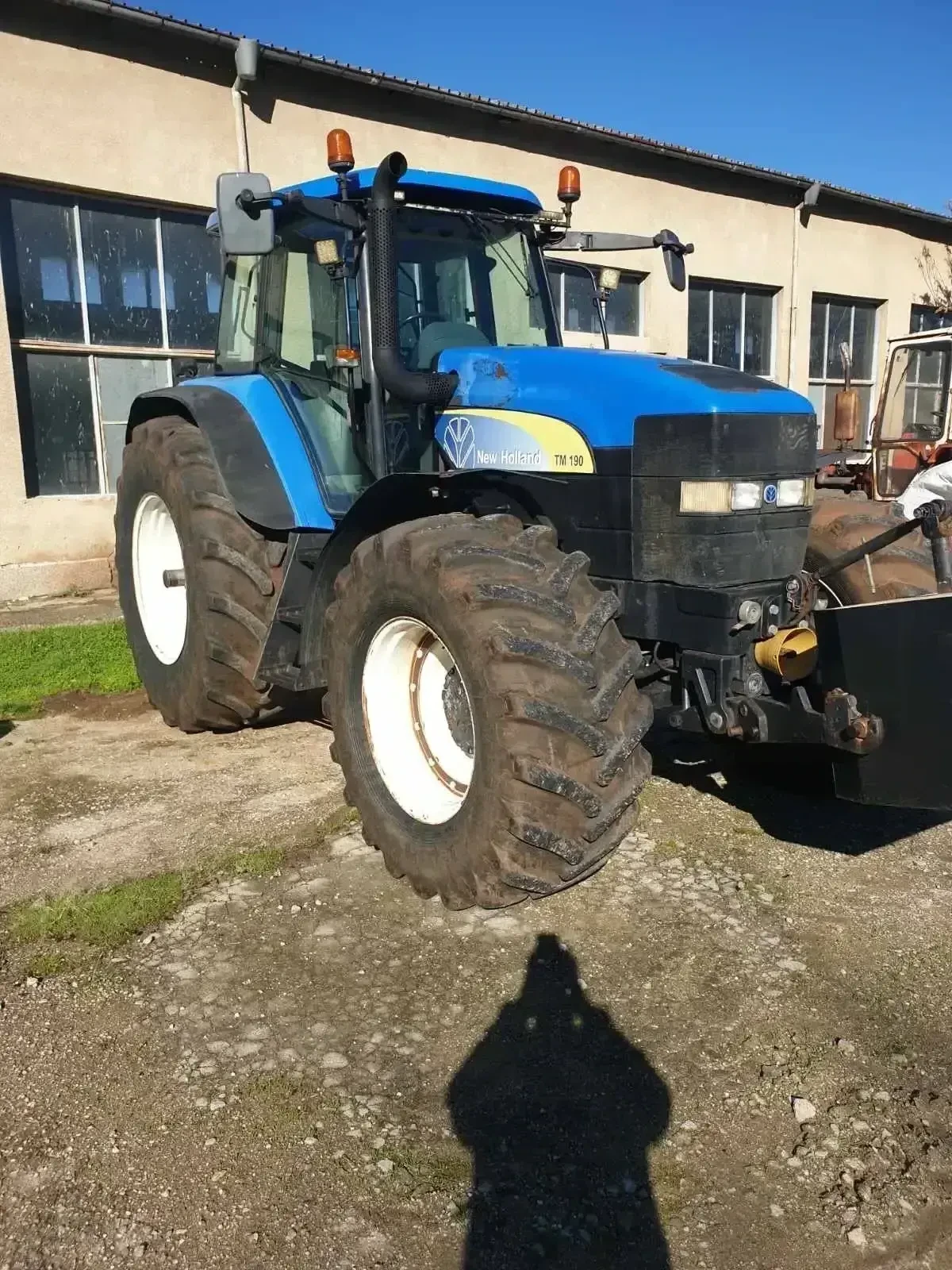 Трактор New Holland TM 190, снимка 1