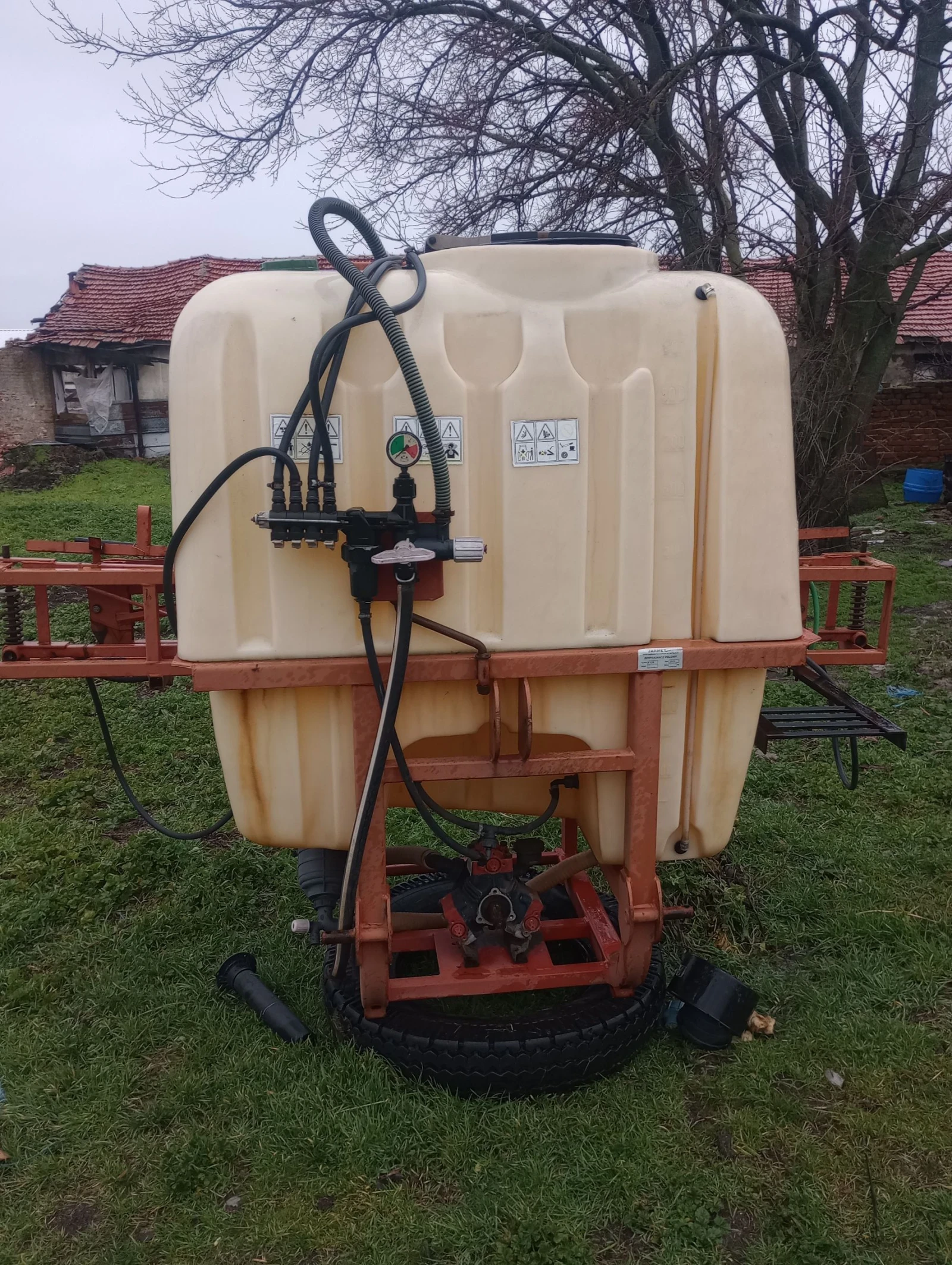 Самоходна пръскачка Друга марка