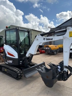 Багер Bobcat E26