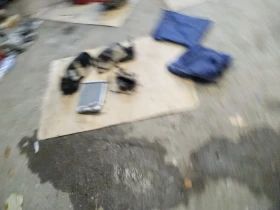 Части, снимка 1