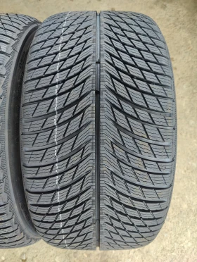 Гуми Зимни 275/35R19, снимка 2