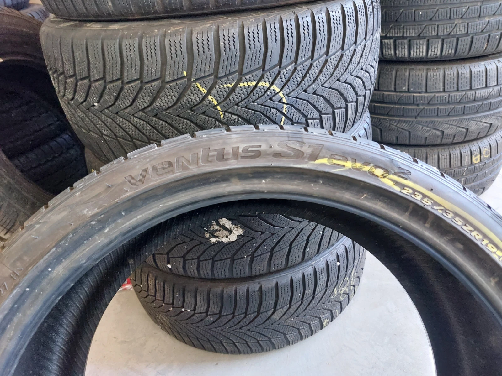 ���� 235/35R19 | Mobile.bg � ����������� 5