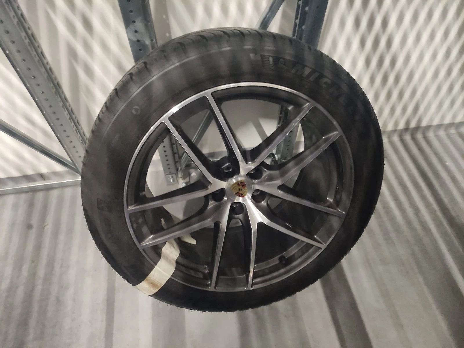    295/40R20  Porsche Macan | Mobile.bg   3