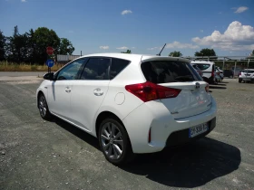Toyota Auris 1.8 HYBRID Навигация Камера, снимка 4