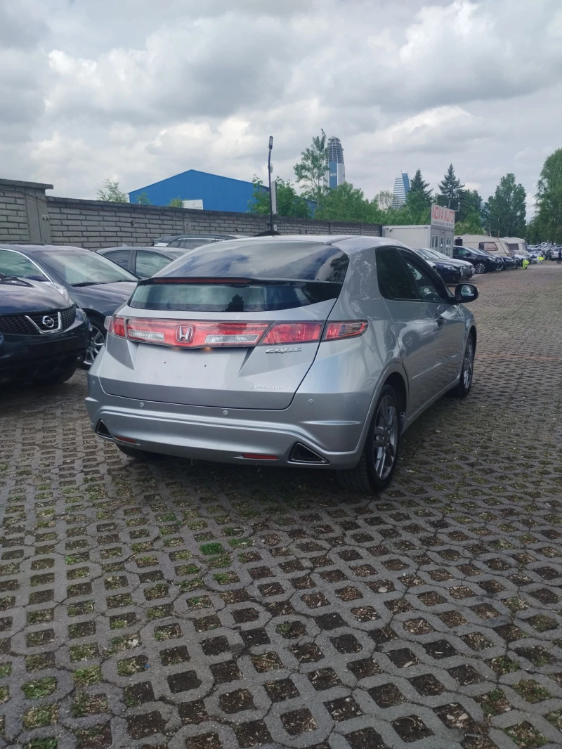 Honda Civic 1.8 evolution , снимка 6 - Автомобили и джипове - 45565813