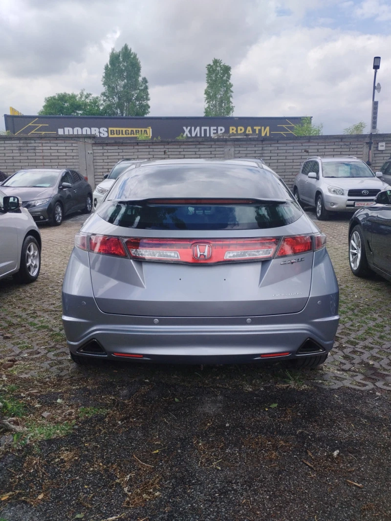 Honda Civic 1.8 evolution , снимка 10 - Автомобили и джипове - 45565813