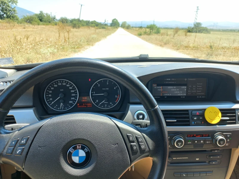 BMW 320, снимка 4 - Автомобили и джипове - 45805798