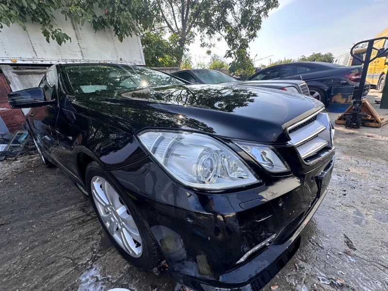 Mercedes-Benz E 250, снимка 14 - Автомобили и джипове - 47098274