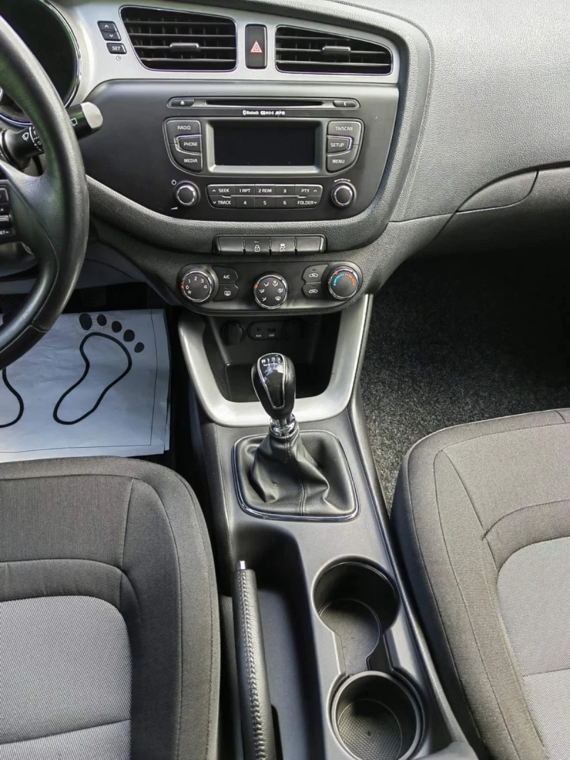 Kia Ceed Комби, снимка 9 - Автомобили и джипове - 49049373